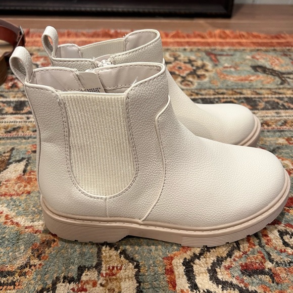 COPY - Kid’s Ankle Boots - Picture 2 of 4